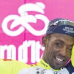 El director del Giro lamenta la baja de Girmay