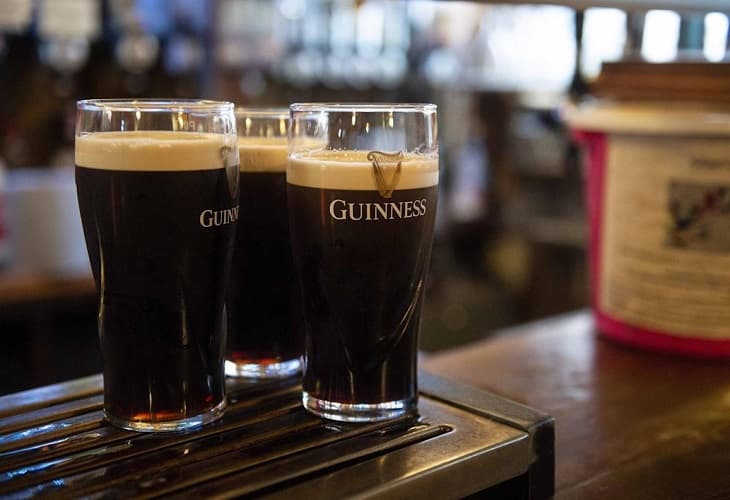 La escasez de trabajadores amenaza la supervivencia del pub irlandés