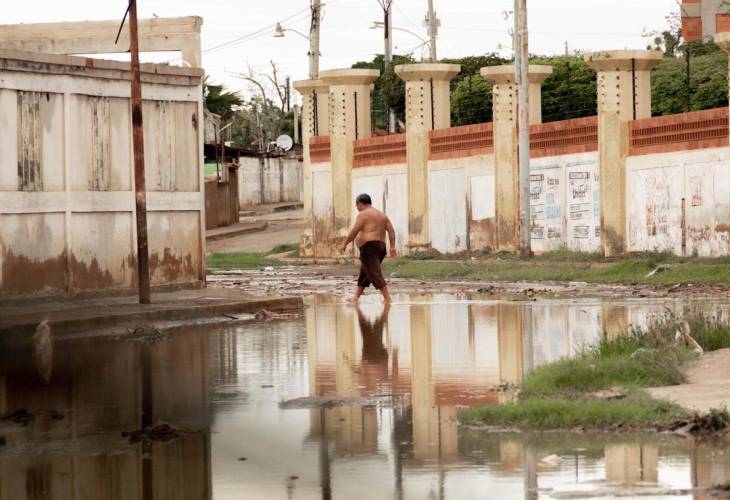 Las lluvias causan inundaciones y dejan pueblos incomunicados en el oeste venezolano