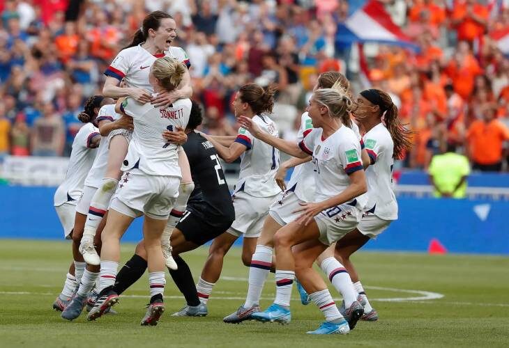Selección femenina y masculina de fútbol EEUU acuerdan la igualdad salarial