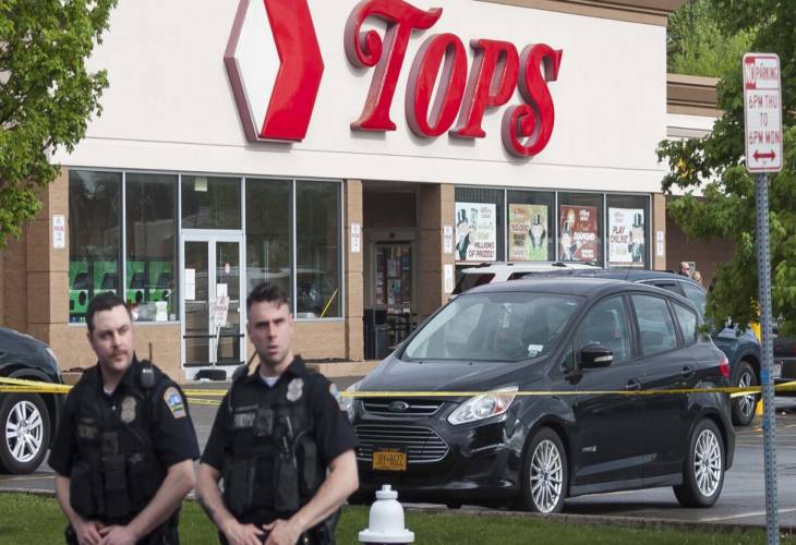 Un tiroteo por motivos raciales deja diez muertos en un supermercado de EE.UU.