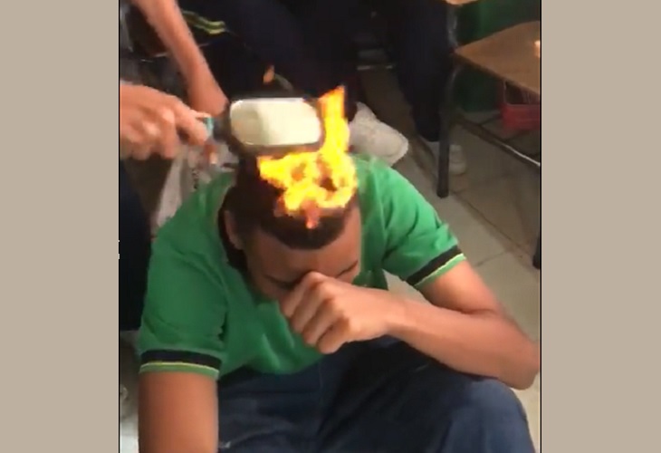 Reto de estudiantes que se prenden el pelo en Envigado