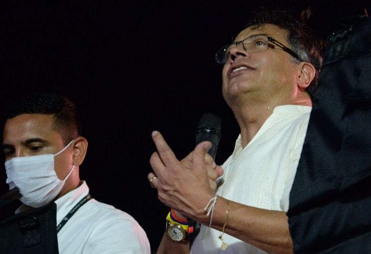 Petro convoca al Ingeniero y a Fajardo, porque dice que van a suspender las elecciones