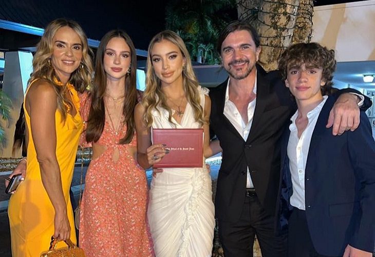 Juanes posa con su familia en la graduación de Luna Aristizábal, su hija mayor