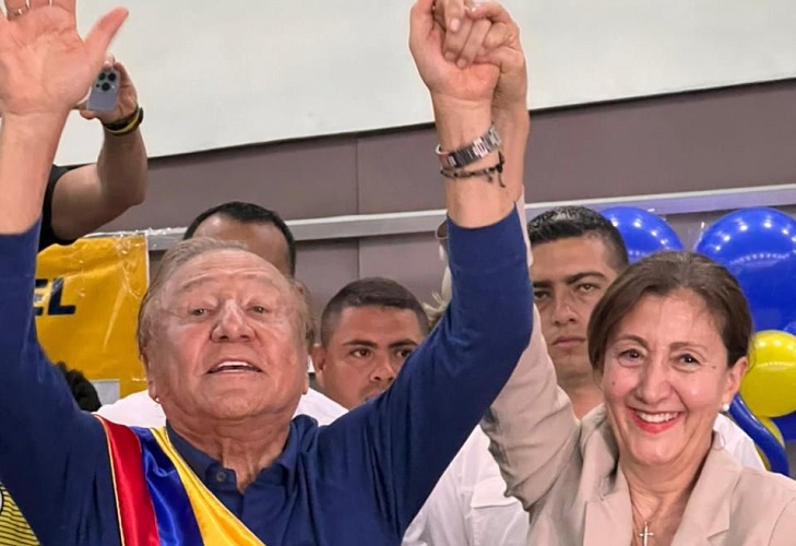 Ingrid Betancourt se une a campaña de Rodolfo Hernández e invita a Fajardo