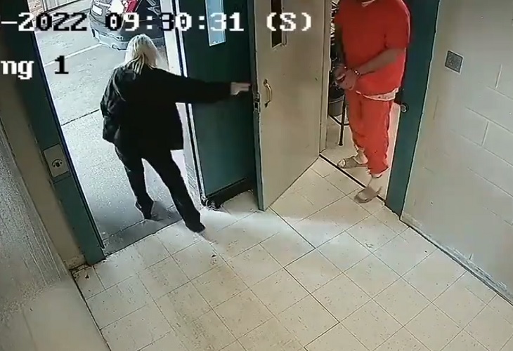 Muere la agente Vicky White, tras huir durante 10 días con su amante delincuente