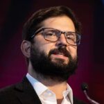 Constituyente chilena aprueba la norma que impide la reelección de Boric