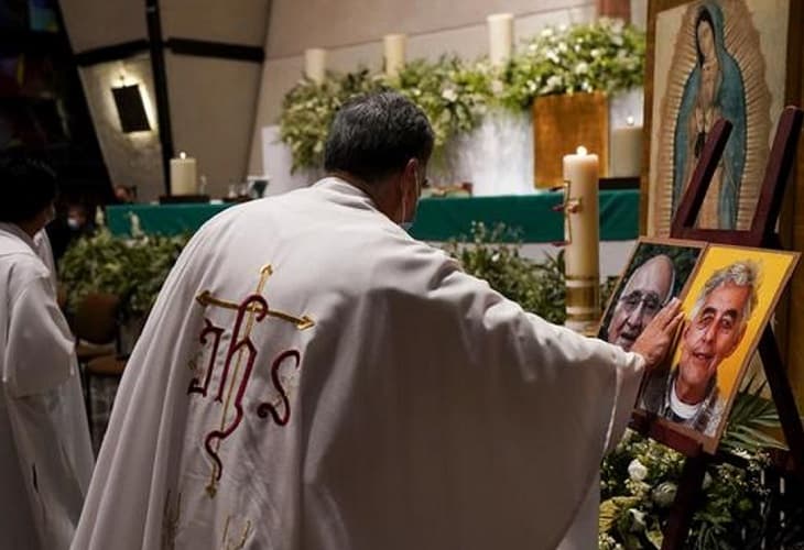 Continúa la búsqueda del presunto asesino de dos jesuitas en México