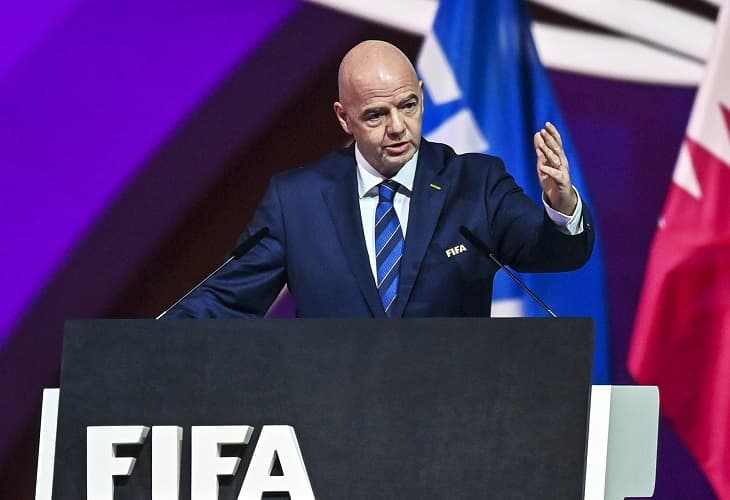 Infantino felicita a los 32 equipos mundialistas e invita al mejor mundial