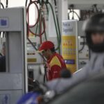 La escasez de gasóleo se agrava y extiende en Argentina