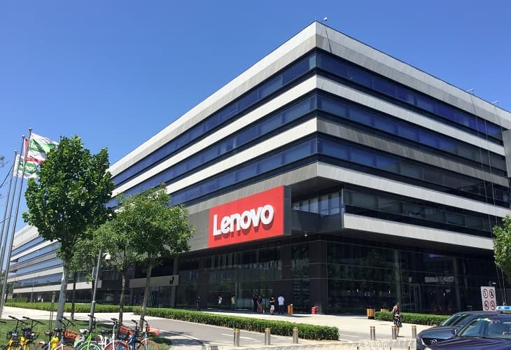 Lenovo abre su primera fábrica propia en Europa con más de 1.000 empleados