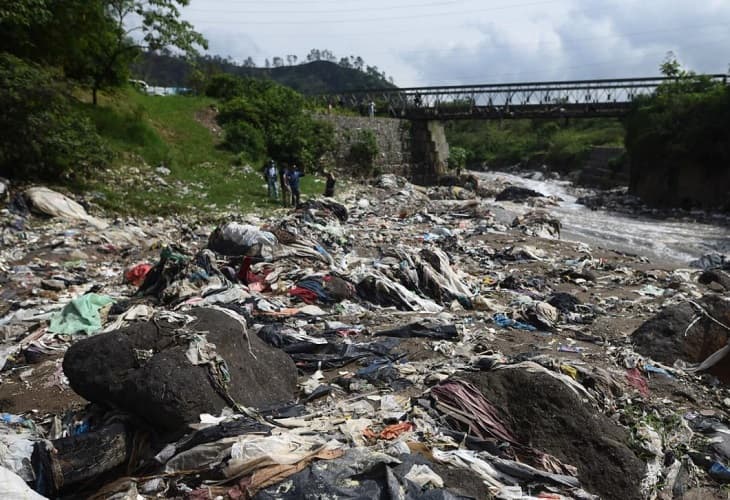 ONG busca limpiar en Guatemala uno de los ríos más contaminantes del mundo