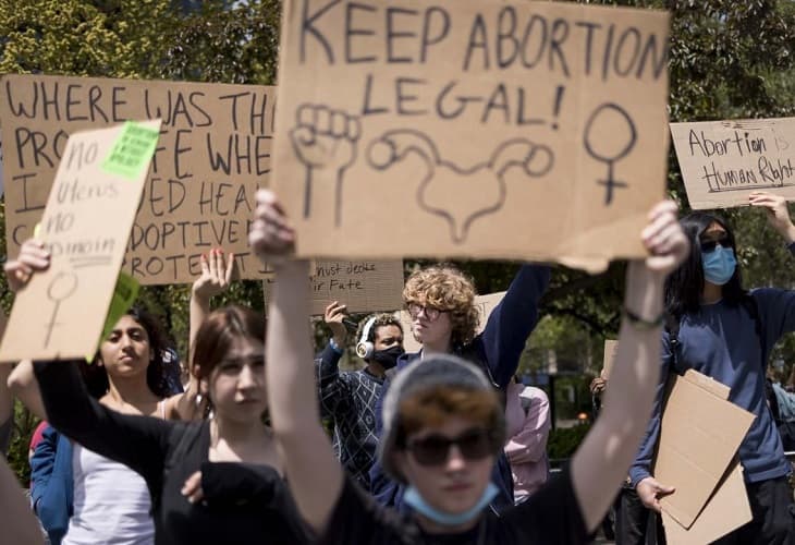 Un juez bloquea la prohibición del aborto en Luisiana
