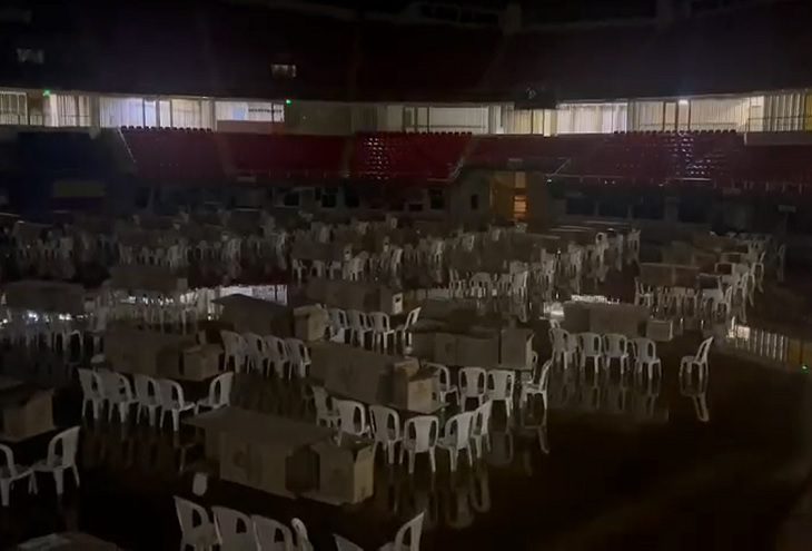 El Coliseo dEl Pueblo, principal centro de votación en Cali, está inundado