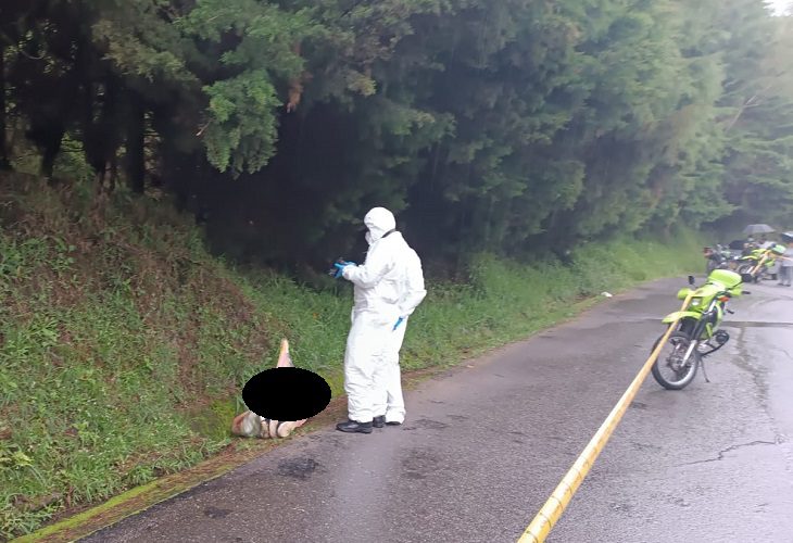 Encuentran cadáver metido en un costal en una vía del corregimiento San Cristóbal