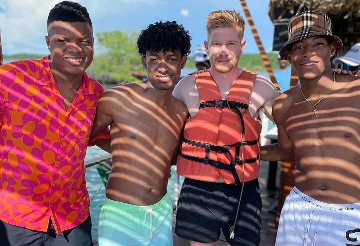 Kevin de Bruyne fue captado pasando sus vacaciones en Cartagena