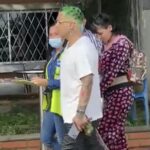 Nodal y Cazzu, en su "tímida" llegada generaron gran alboroto en Montería
