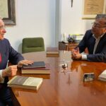 Gustavo Petro y Uribe hablaron de 8 puntos en su reunión