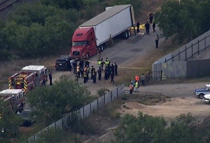 Por muerte de migrantes en San Antonio detienen a 3 personas--Detienen al líder de la red de coyotes implicada en terrible tragedia migrante en Texas