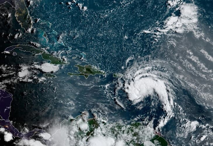 Bonnie se va al Pacífico y Colin se forma tierra adentro en Carolina del Sur