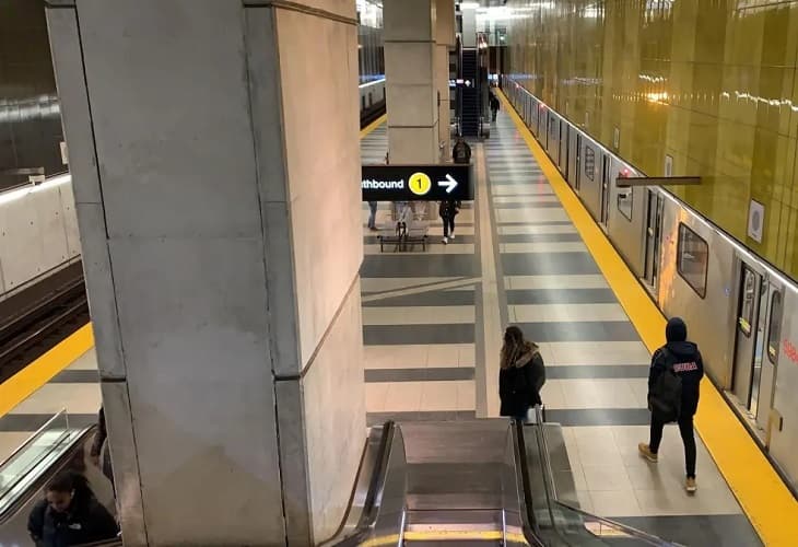 Cientos de miles de personas sin servicio de internet y telefonía en Canadá