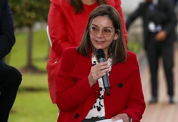 La ministra de Salud de Ecuador presenta su renuncia al Gobierno de Lasso