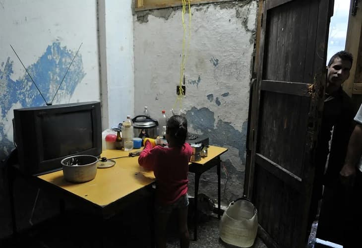 Niñas trabajadoras domésticas - una realidad invisible en Latinoamérica