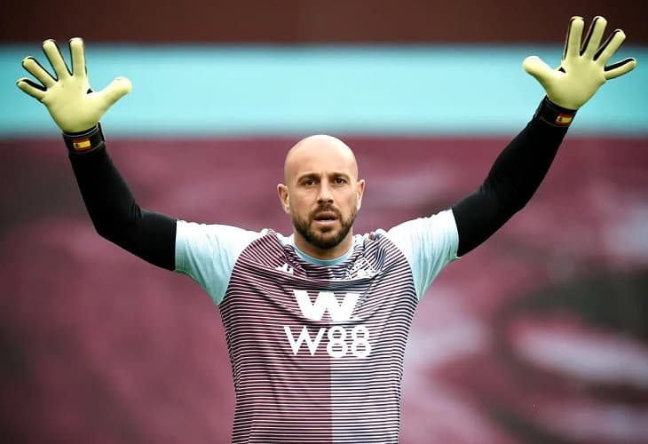 Pepe Reina regresa al Villarreal diecisiete años después
