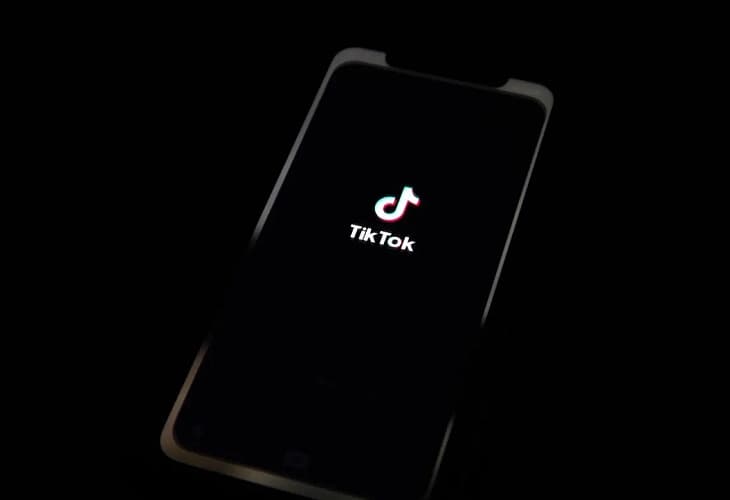 Senadores de EE.UU. piden investigar a TikTok por presunto espionaje chino