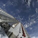 SpaceX suma otros 53 satélites a su red de internet desde el espacio