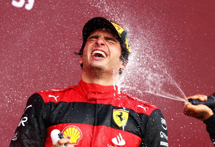 Carlos Sainz se lleva la victoria en el GP de Gran Bretaña de F1