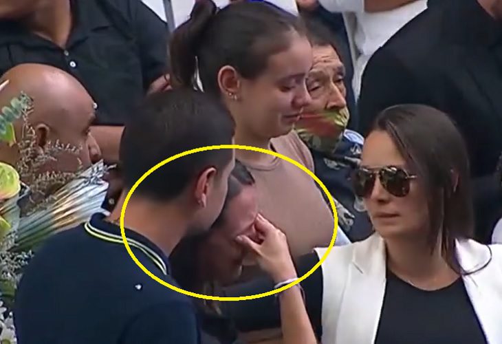 Daniela, la nieta de Darío Gómez se quebró al oír su canción en el funeral de su abuelo