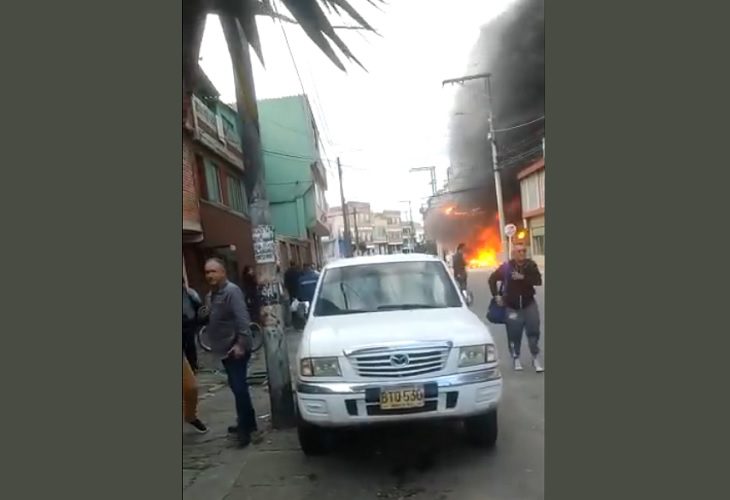 Explosión e incendio en fábrica de pinturas en Kennedy ocasiona emergencia en Bogotá