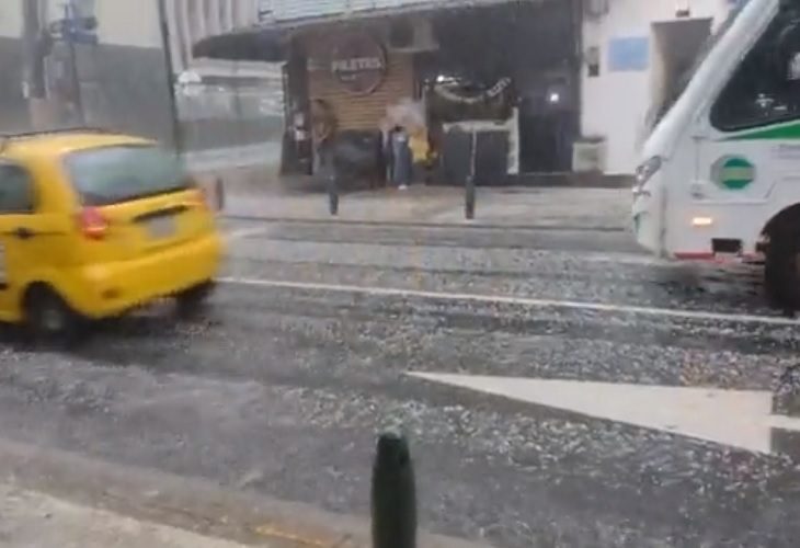 Lluvias del viernes provocaron caída de granizo en sectores de Itagüí