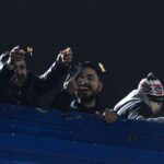 Hinchas de Corinthians rompen billetes argentinos en burla a Boca y al país