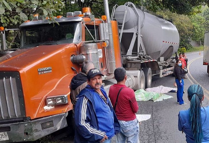 Tres muertos tras brutal accidente en Autopista Medellín-Bogotá, sector Naranjales