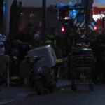 Hombres armados disparan en terraza de un bar en París y matan a una persona