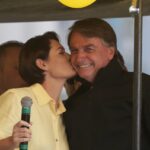 Bolsonaro inicia su campaña y agita el fantasma del comunismo contra Lula