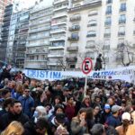 Disturbios entre manifestantes y policía frente vivienda de Cristina Kirchner