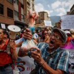 Empleados públicos venezolanos mantienen protestas contra la desmejora salarial