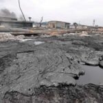 Hallan restos de cuatro personas en el lugar del incendio industrial de Cuba