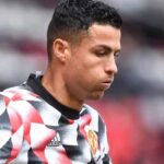 La policía amonesta a Cristiano Ronaldo por arrojar el móvil de un aficionado