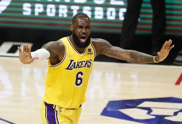 LeBron James renueva con los Lakers por dos años y 97.1 millones de dólares