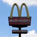 McDonald’s comenzará a reabrir sus restaurantes en Ucrania