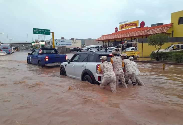 Mueren tres mujeres arrastradas por caudal de tormenta en la mexicana Nogales