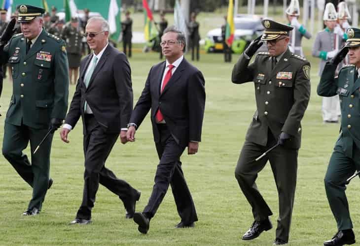 Petro quiere una Policía paritaria que garantice una seguridad humana