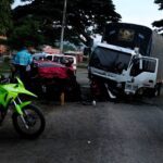 Intendente de la policía muere en choque de auto en una vía de Yumbo