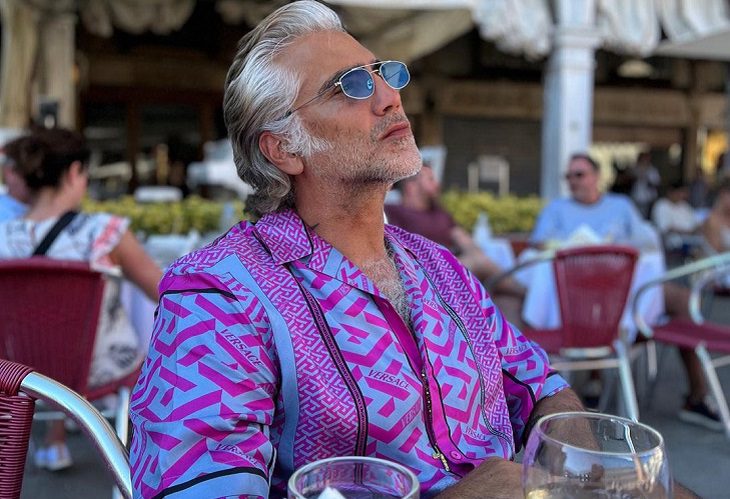Alejandro Fernández reacciona a críticas por look en el que lo tratan de "señora"