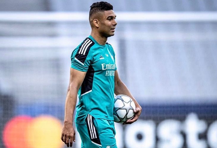 Casemiro ficha por el Manchester United hasta 2027