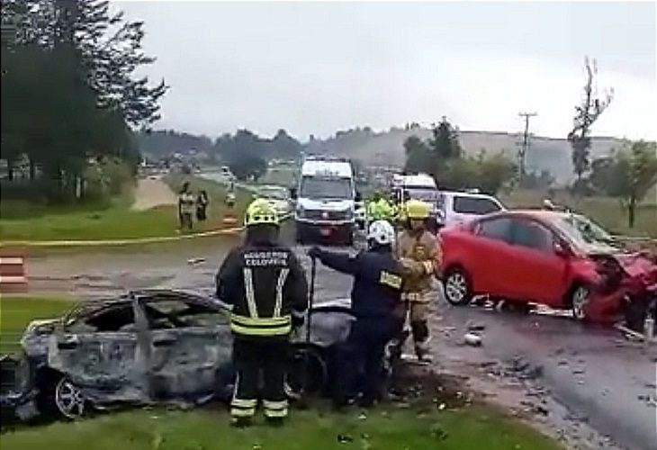 Dos personas mueren calcinadas en aparatoso accidente, en Chocontá
